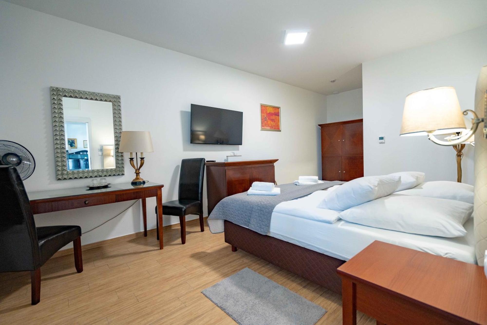 Hotel Volf Přeštice 외부 사진