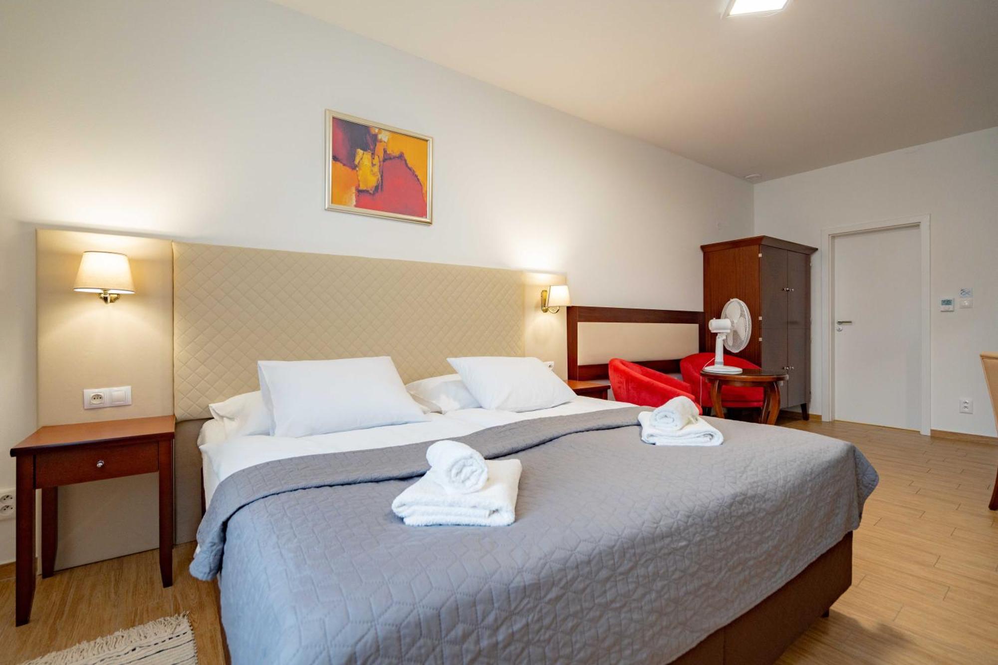 Hotel Volf Přeštice 외부 사진